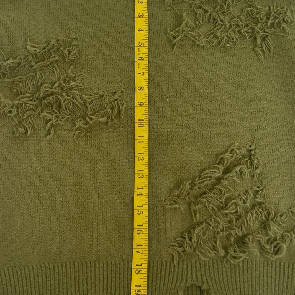 SHEIN Olive Distressed Crew‎ Neck Sweater - Picture 4 of 13